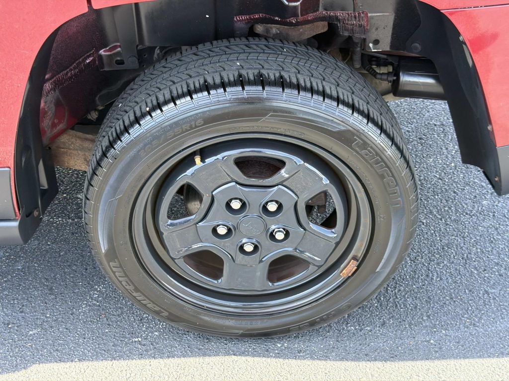 Used 2016 Jeep Patriot Sport w/ Power Value Group AWD/4WD image 11