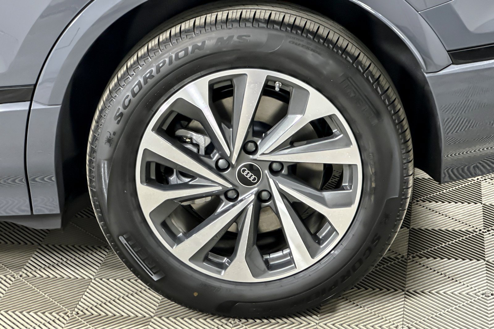 New 2027 Audi Q6 e-tron Premium AWD/4WD image 25