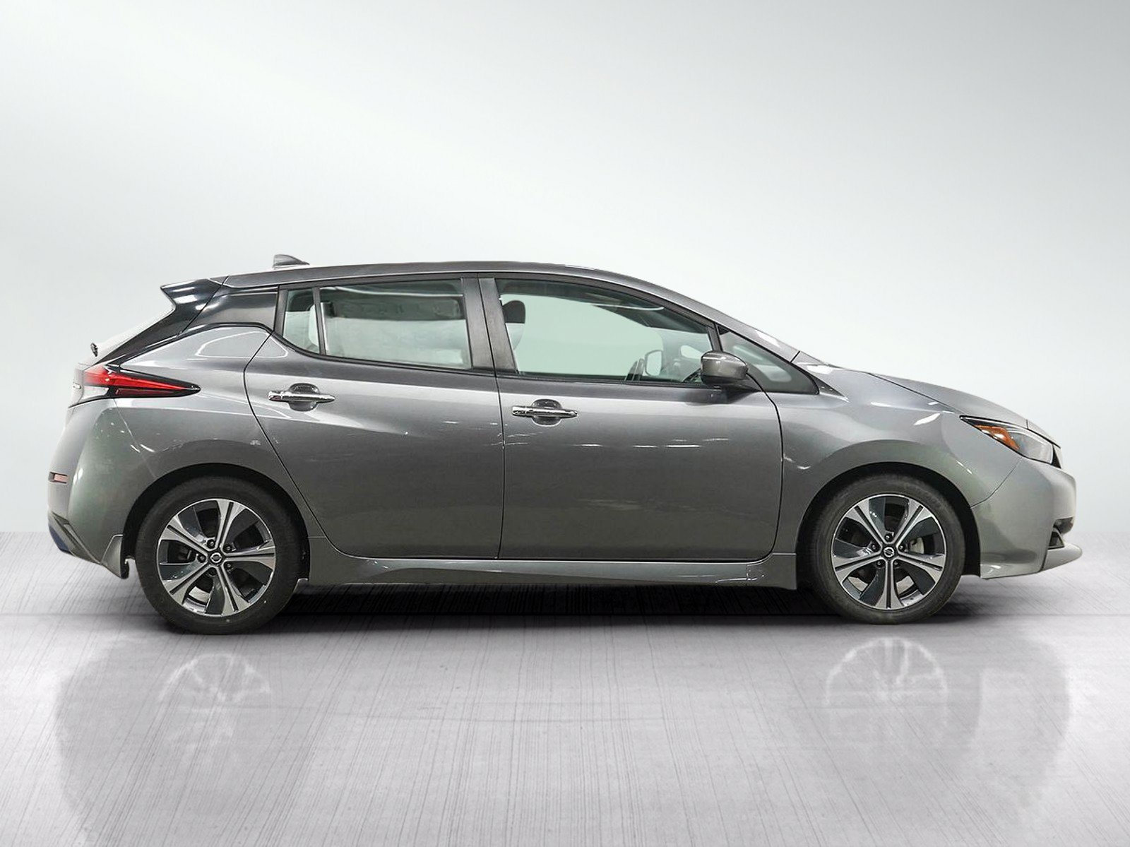 Used 2020 Nissan Leaf SV FWD image 6