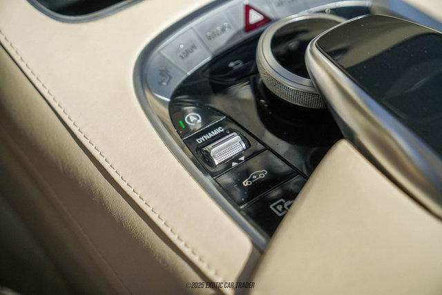 Used 2019 Mercedes-Benz S 560 Cabriolet image 55