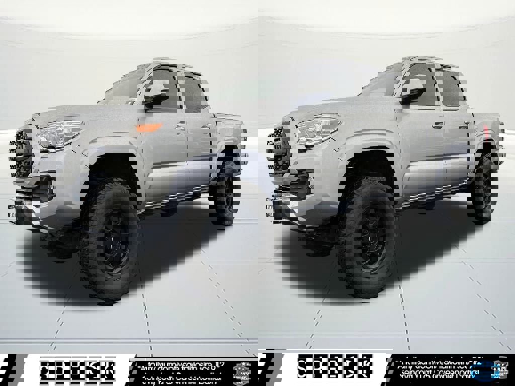 Used 2022 Toyota Tacoma SR5 video 1