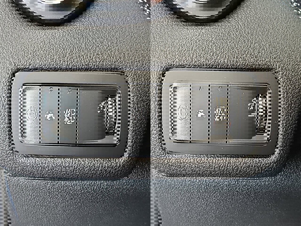 New 2025 Chevrolet Blazer EV LT image 22