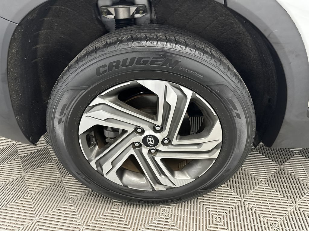 Used 2021 Hyundai Santa Fe SE FWD image 17