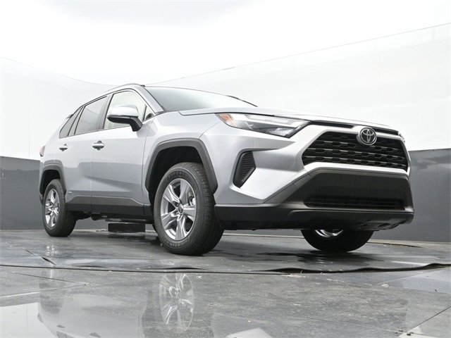 New 2025 Toyota RAV4 XLE image 23