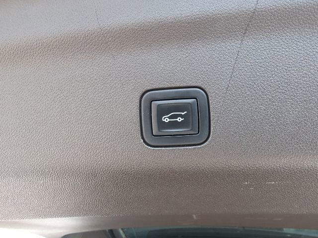 Used 2022 Chevrolet Suburban LT AWD/4WD image 38
