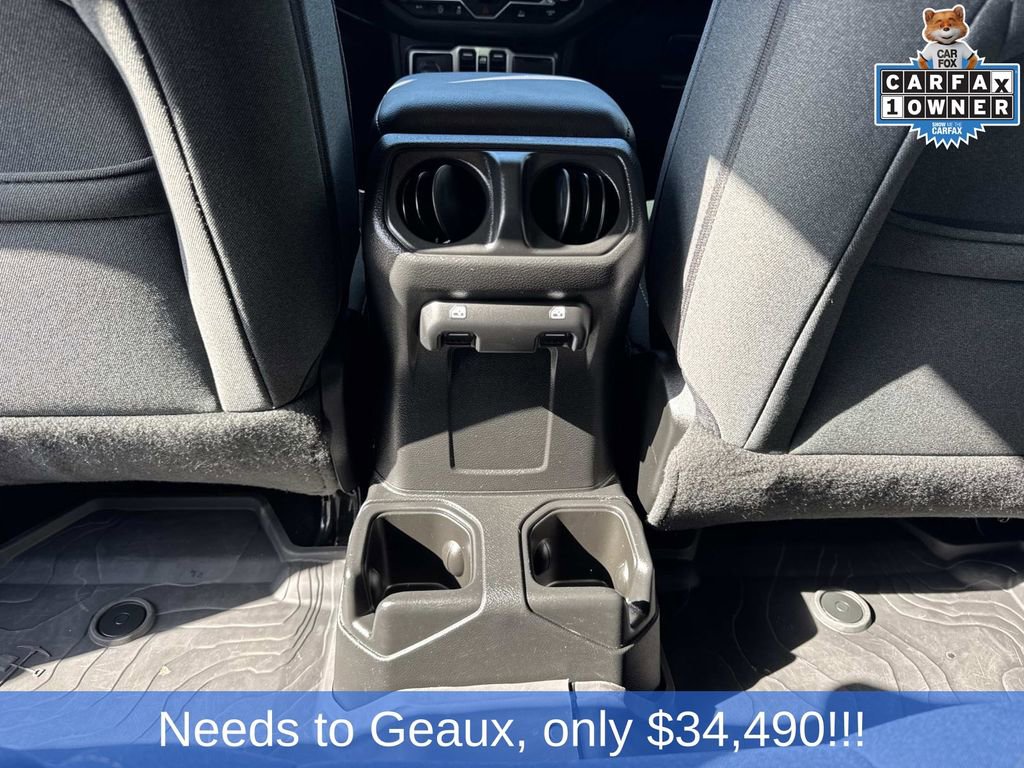 Used 2025 Jeep Wrangler Sport image 34