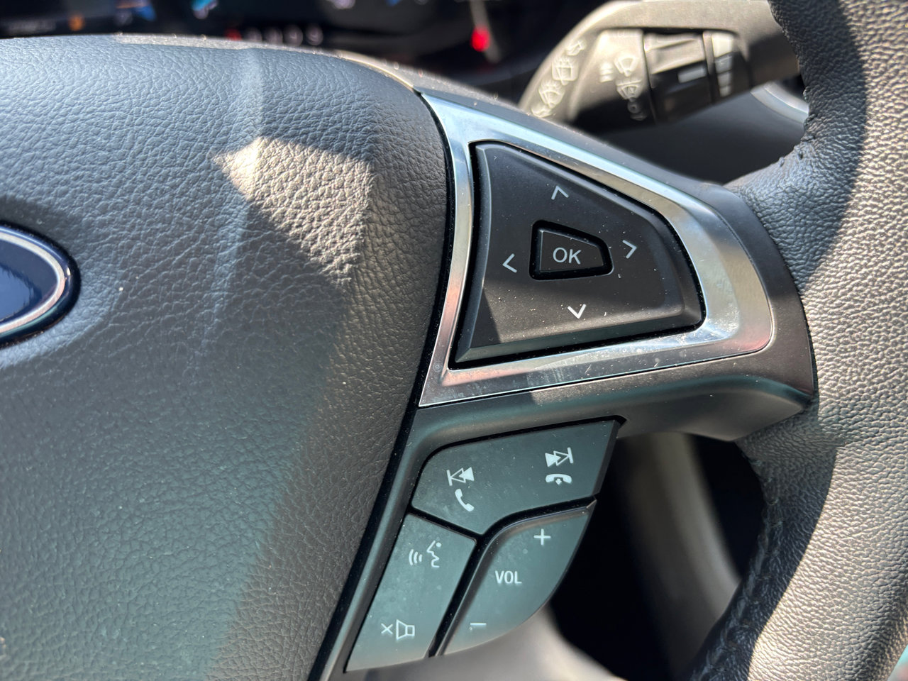 Used 2022 Ford Edge Titanium image 20