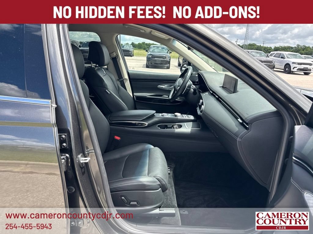 Used 2025 Genesis GV70 2.5T AWD/4WD image 15