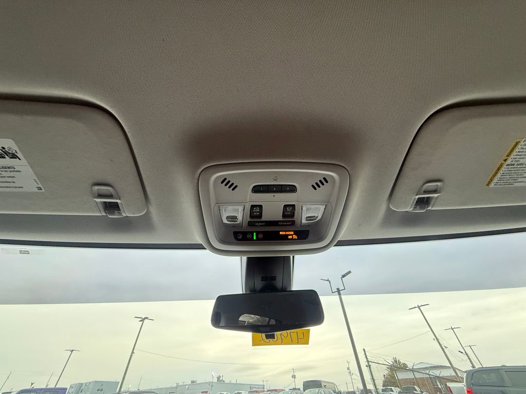 Used 2021 Chevrolet Traverse Premier w/ Redline Edition image 31