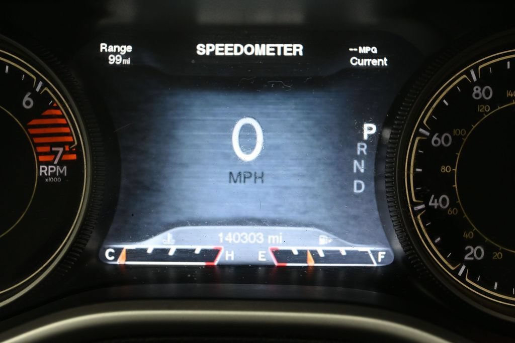 Used 2017 Jeep Cherokee Trailhawk AWD/4WD image 17