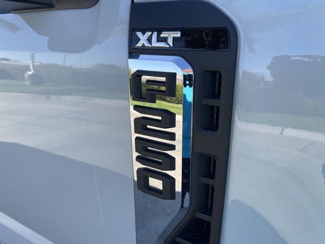 New 2026 Ford F250 XLT w/ FX4 Off-Road Package image 28