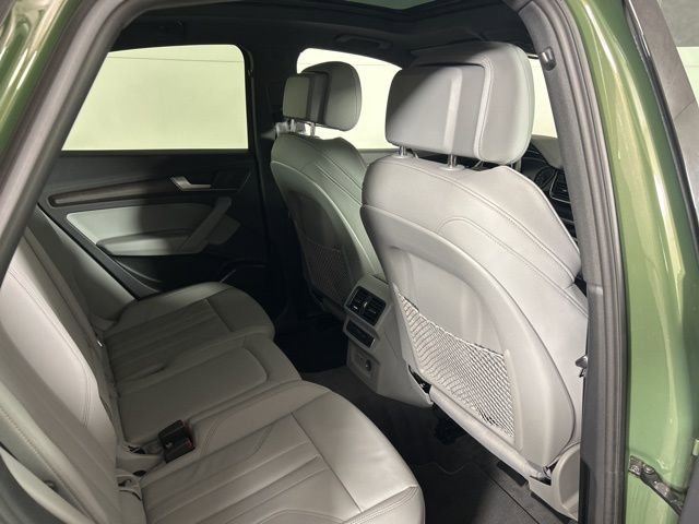 Used 2022 Audi Q5 2.0T Premium w/ Convenience Package image 14