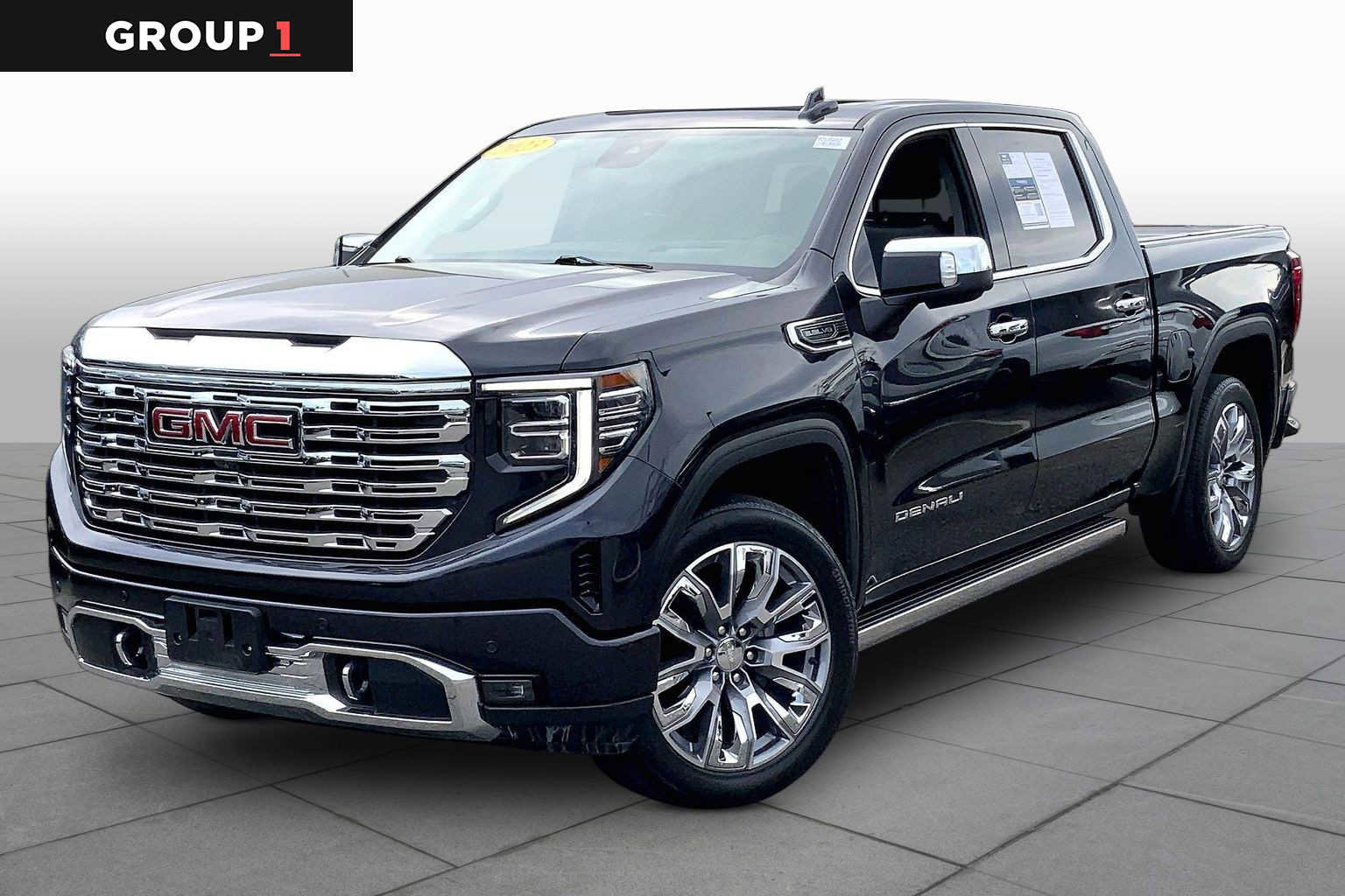 Used 2023 GMC Sierra 1500 Denali w/ Denali Reserve Package AWD/4WD image 1