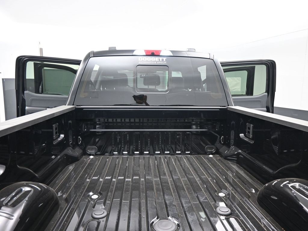 New 2026 Ford F350 Lariat w/ Chrome Package image 5