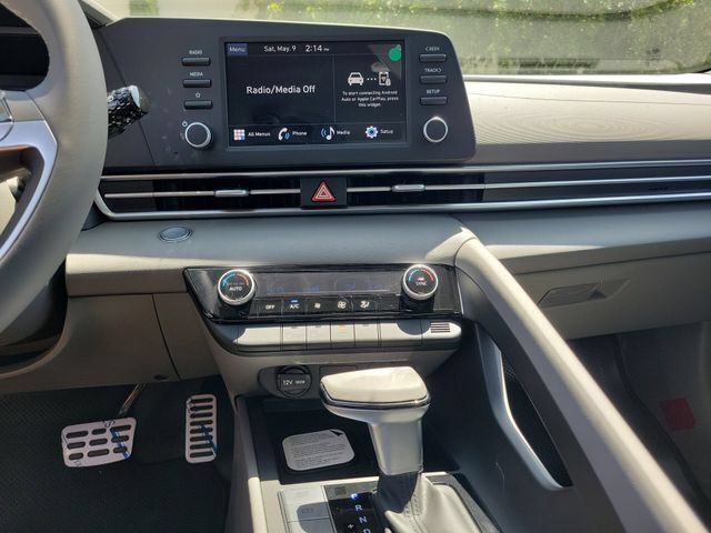 New 2026 Hyundai Elantra Sport FWD image 15