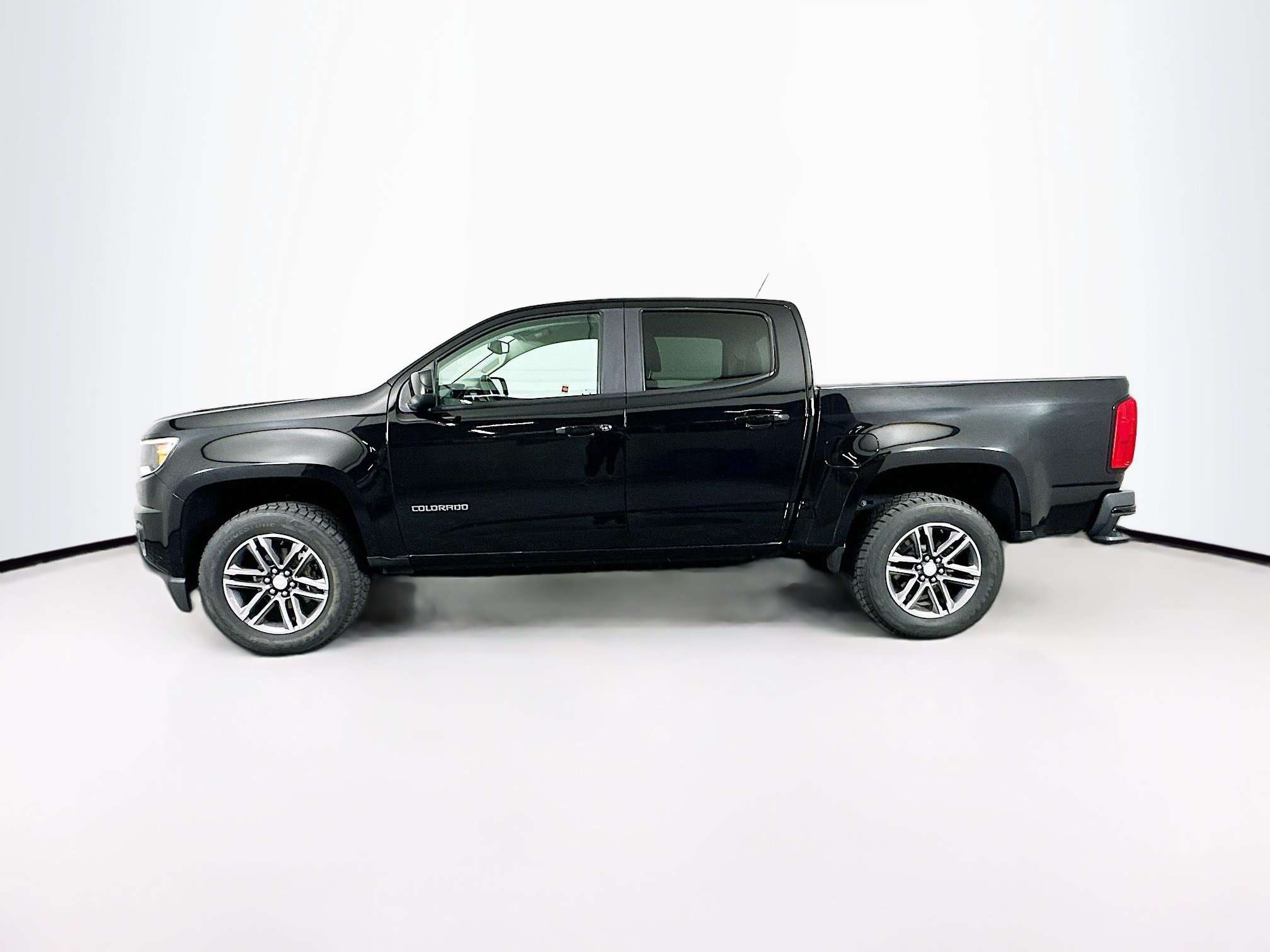 Used 2019 Chevrolet Colorado W/T w/ Custom Special Edition RWD image 4
