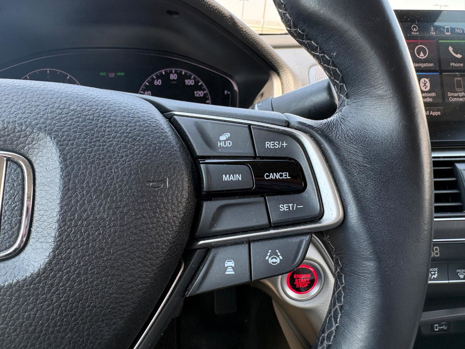 Used 2018 Honda Accord Touring image 34