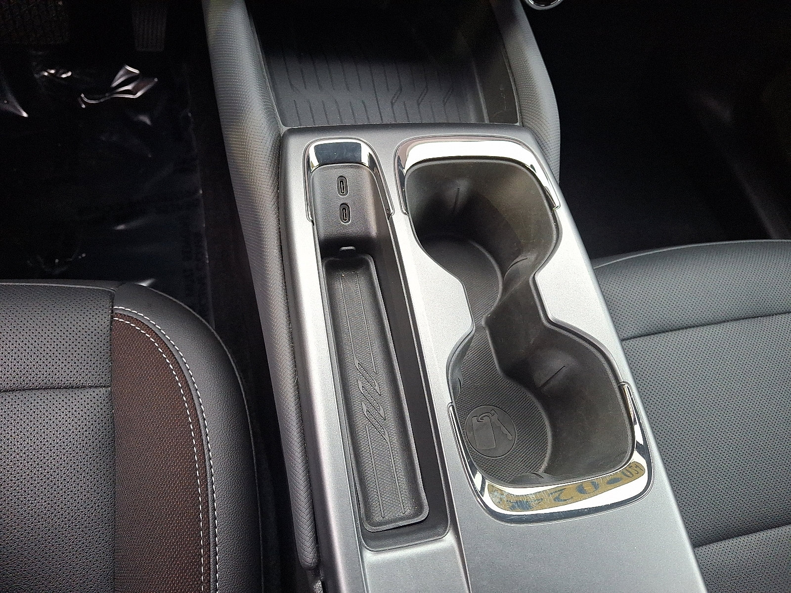 Used 2024 Chevrolet Equinox EV RS image 16