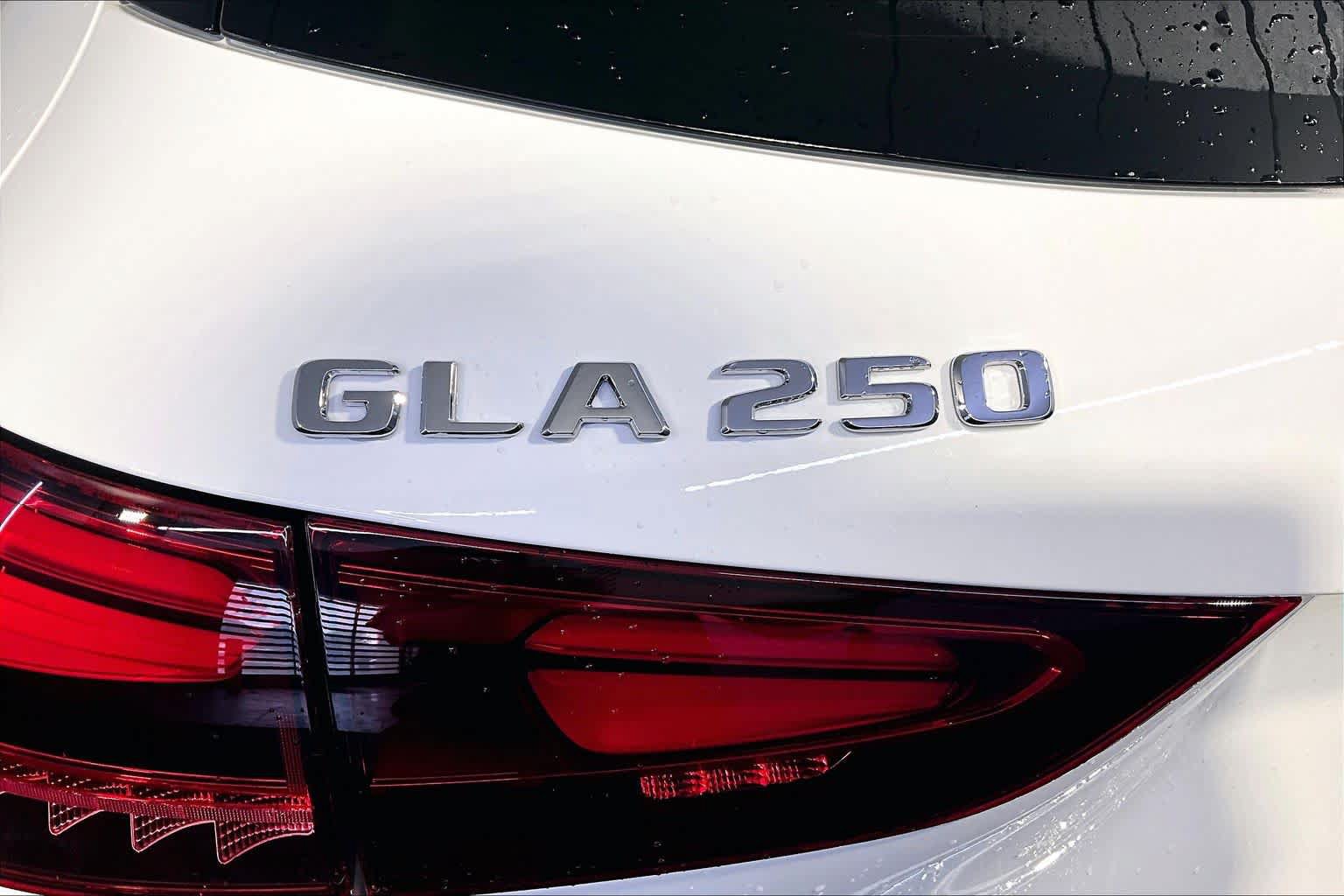 New 2026 Mercedes-Benz GLA 250 4MATIC image 6
