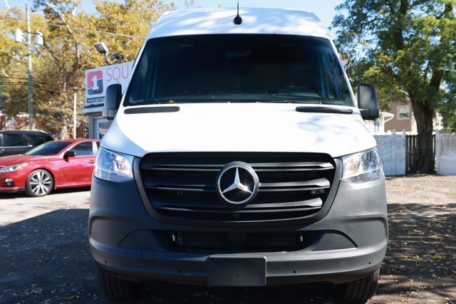 Used 2023 Mercedes-Benz Sprinter 144 Cargo image 2