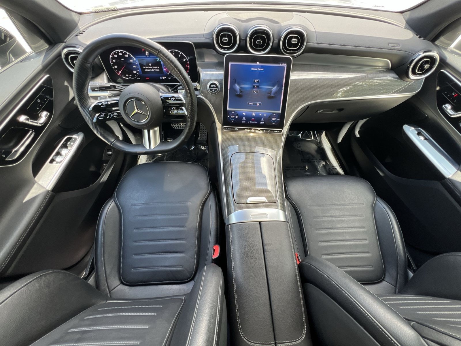 Used 2024 Mercedes-Benz GLC 300 4MATIC image 13