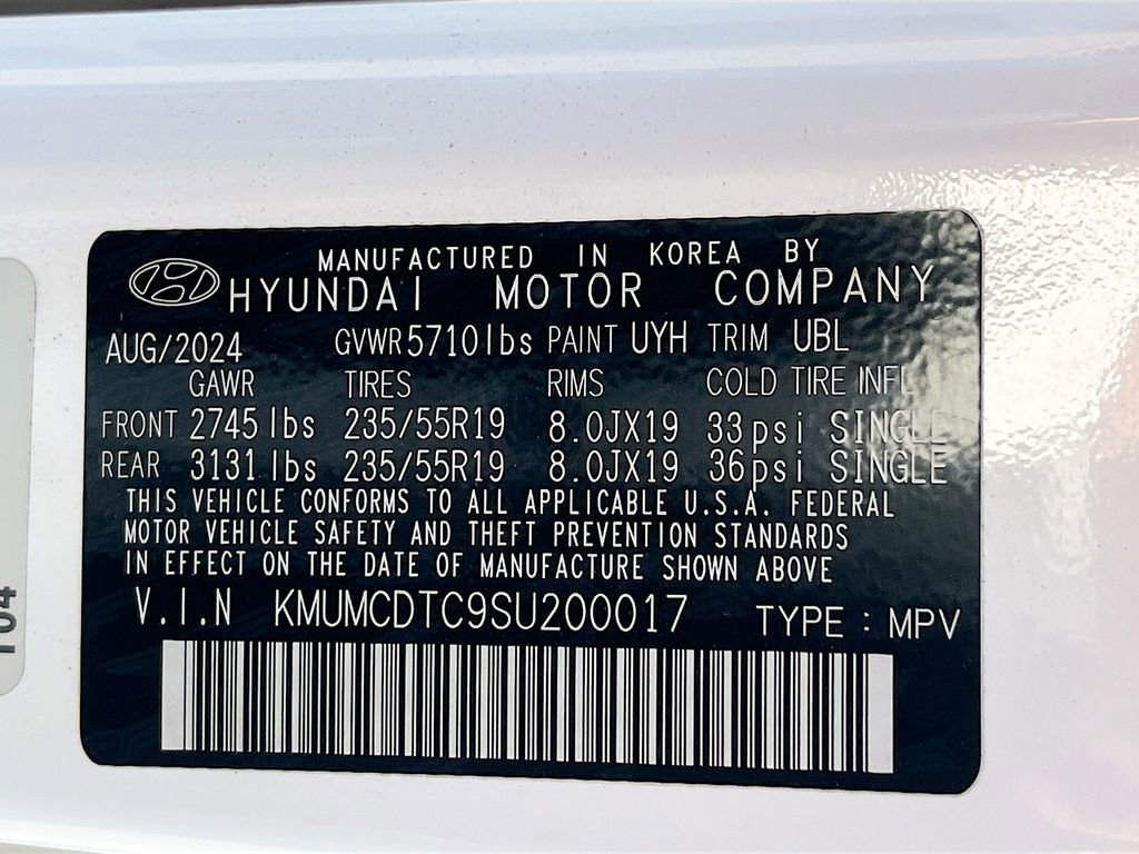 Used 2025 Genesis GV70 3.5T Sport AWD/4WD image 32