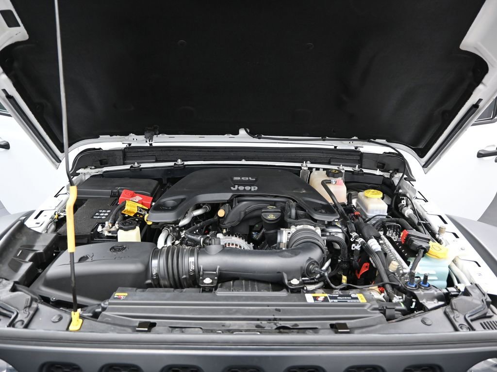 Used 2021 Jeep Wrangler Unlimited Rubicon w/ Safety Group image 11