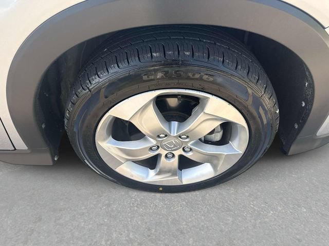 Certified 2021 Honda HR-V LX image 9