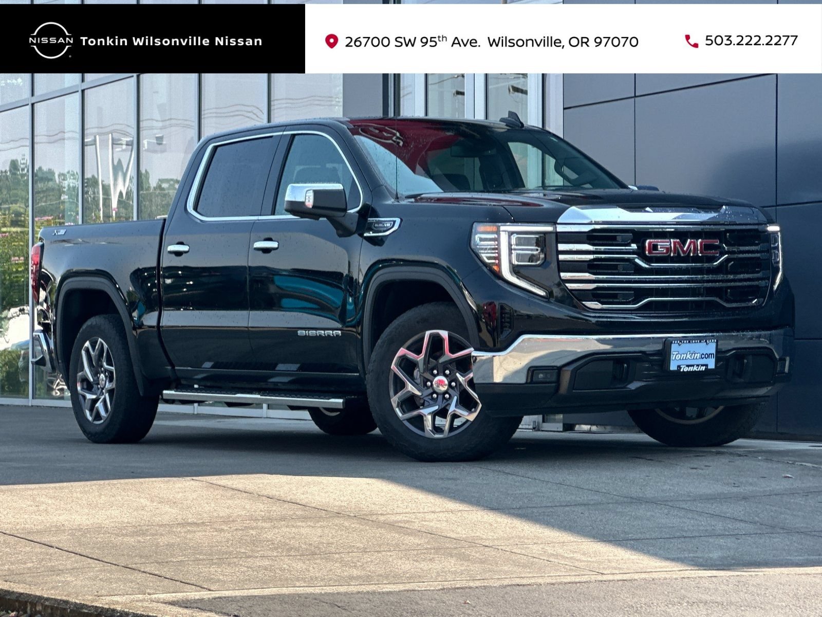 Used 2023 GMC Sierra 1500 SLT AWD/4WD image 1