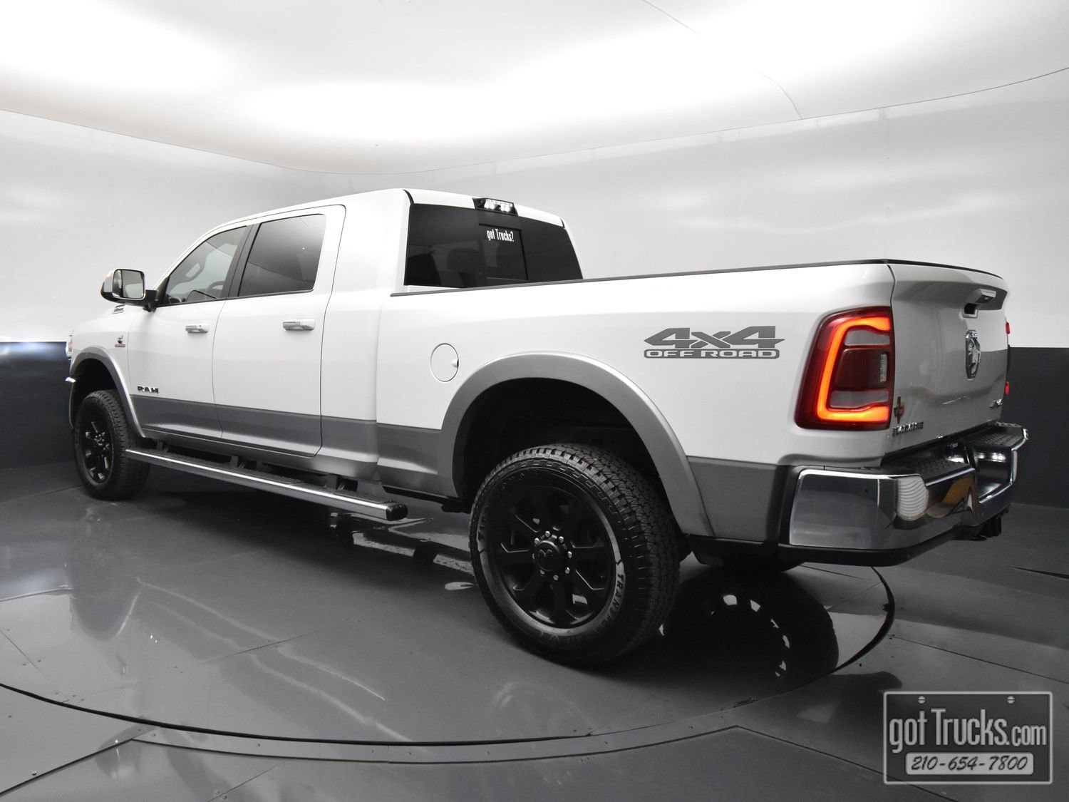 Used 2019 RAM 2500 Laramie AWD/4WD image 5