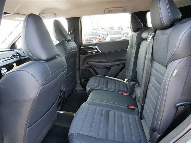 New 2026 Mitsubishi Outlander SE AWD/4WD image 5
