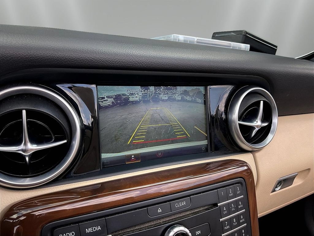 Used 2020 Mercedes-Benz SLC 300 image 13