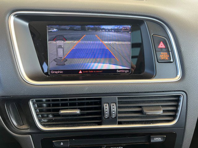 Used 2016 Audi Q5 2.0T Premium Plus w/ Technology Package image 19