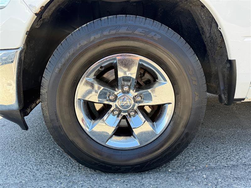 Used 2017 RAM 1500 Classic SLT AWD/4WD image 10