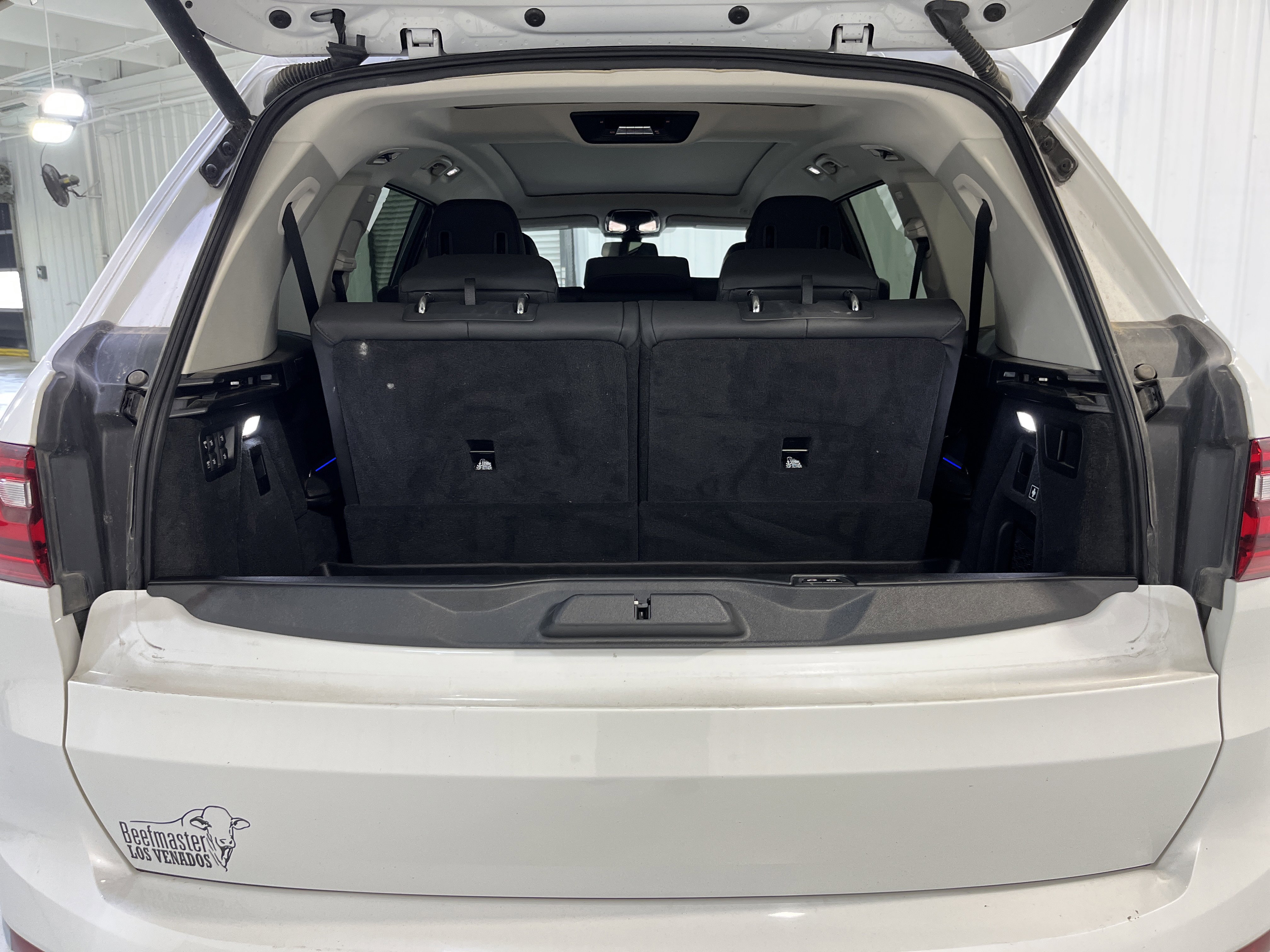Used 2021 BMW X7 xDrive40i w/ Premium Package image 17