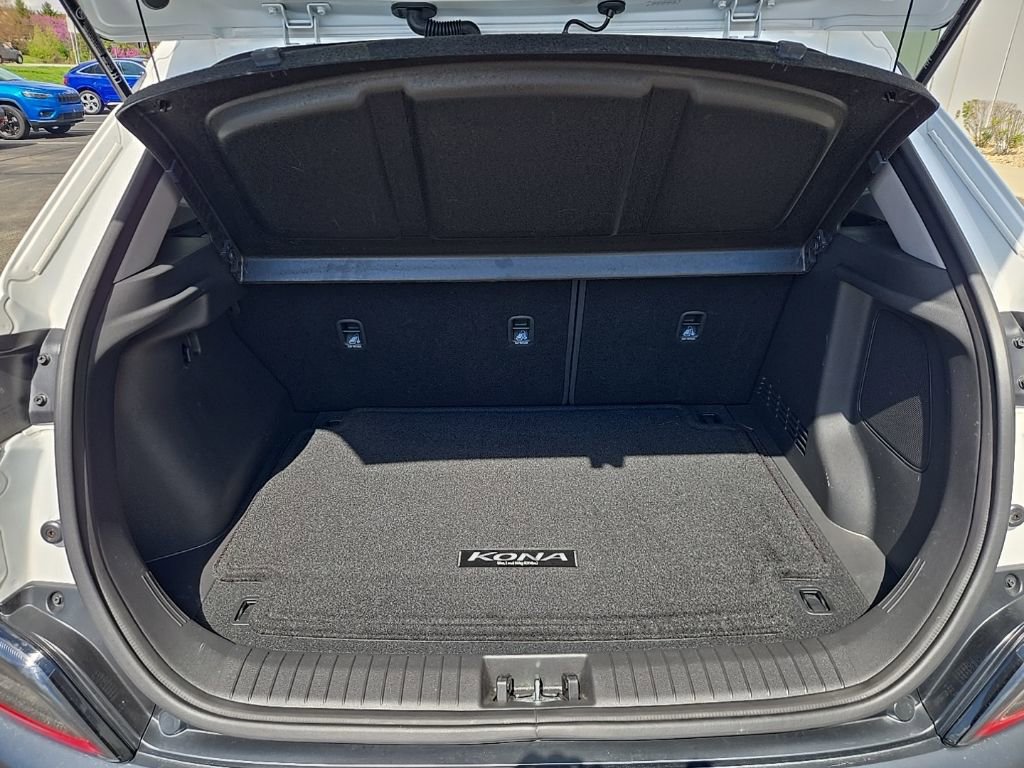 Used 2023 Hyundai Kona Limited w/ Cargo Package AWD/4WD image 13