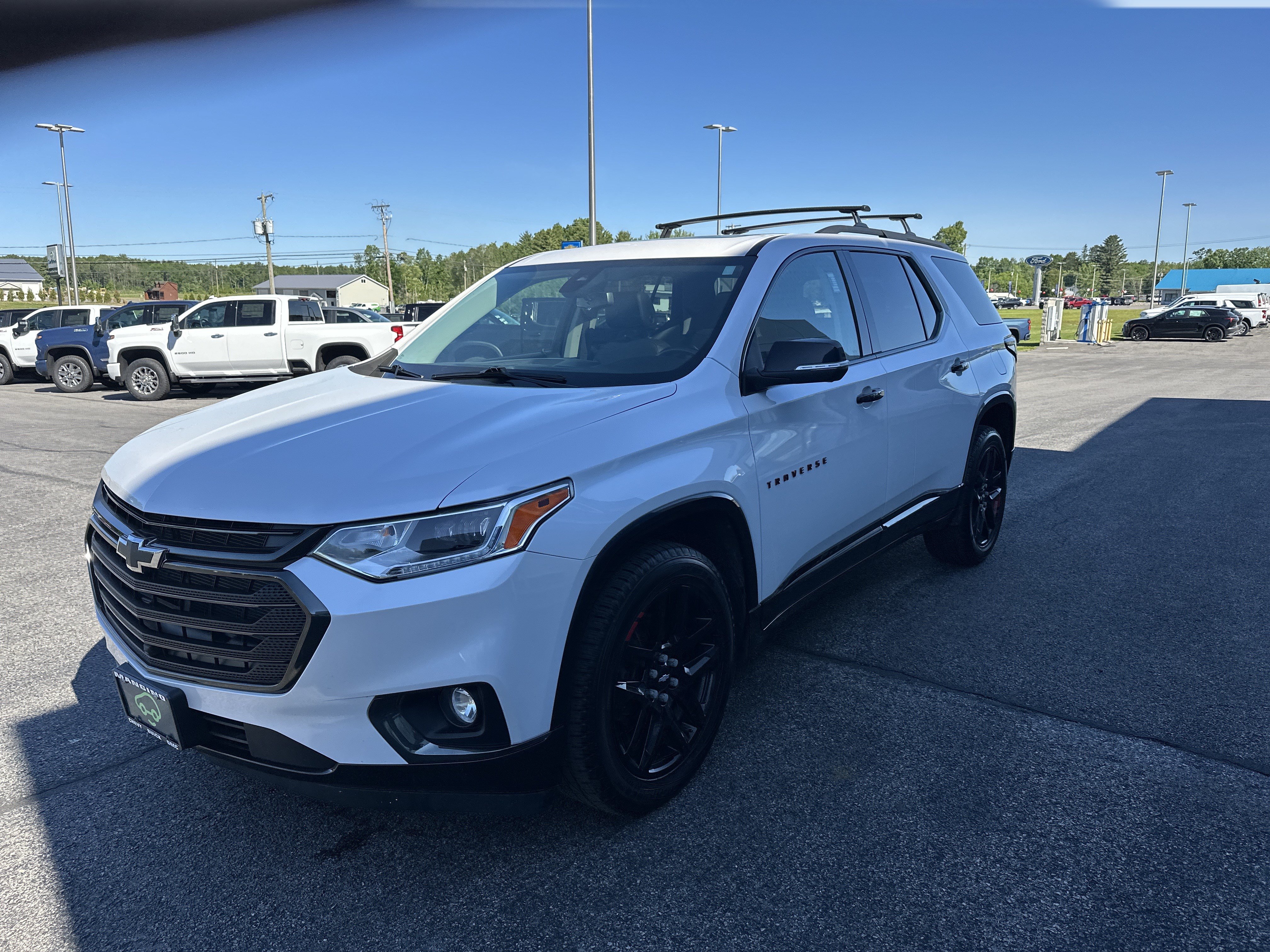 Certified 2021 Chevrolet Traverse Premier w/ Redline Edition AWD/4WD image 3