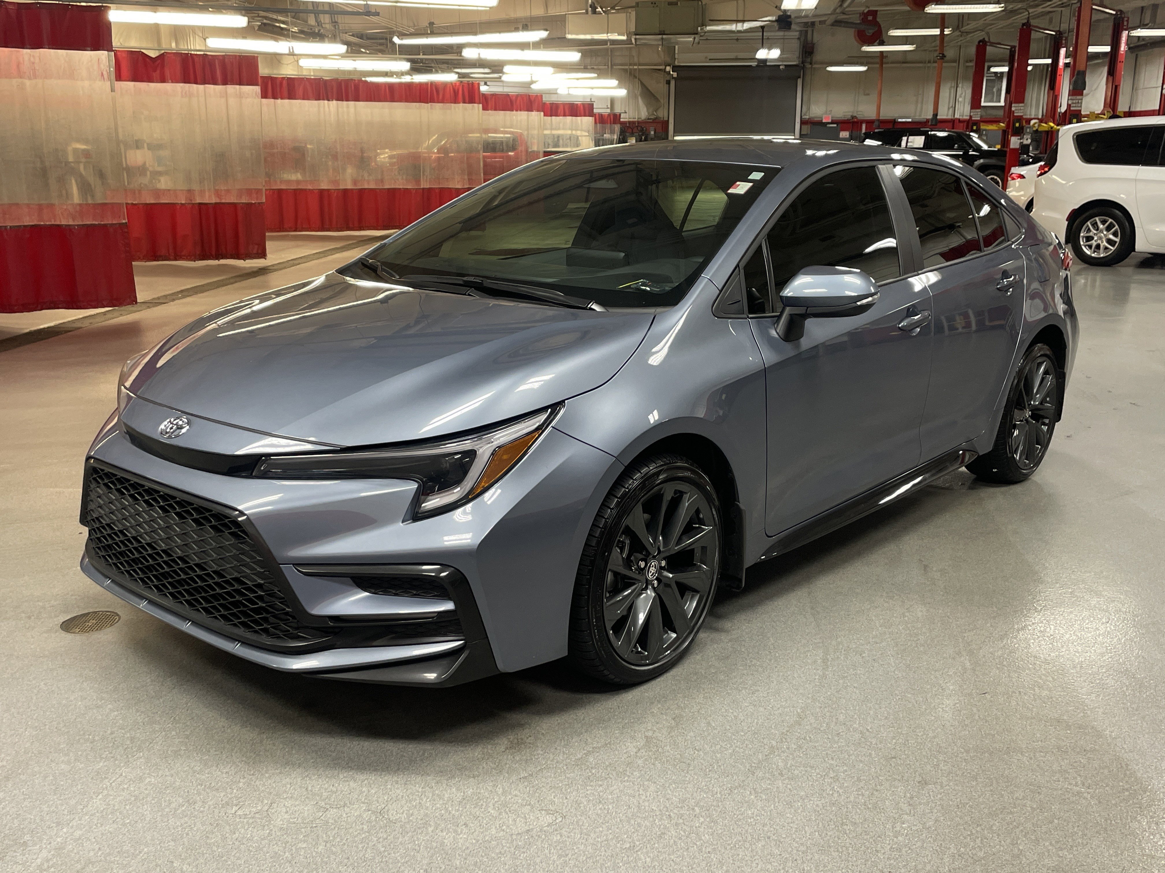 Certified 2026 Toyota Corolla SE FWD image 5