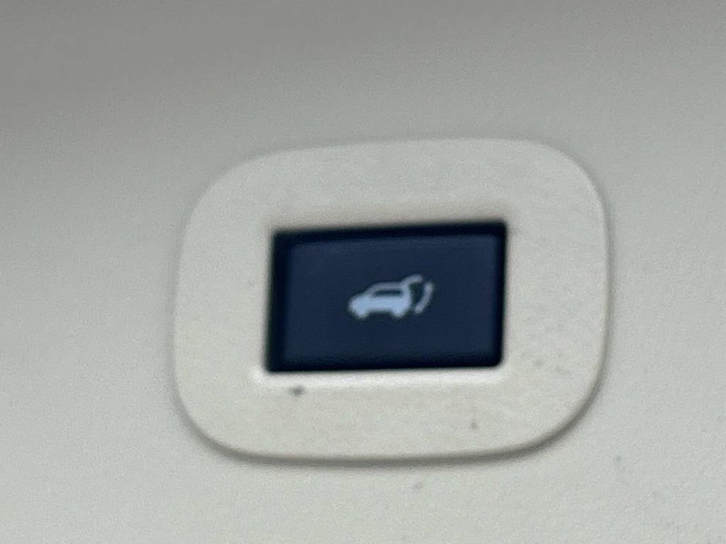 Used 2024 INFINITI QX80 Sensory image 14