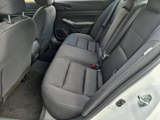 Used 2025 Nissan Altima 2.5 SV FWD image 27