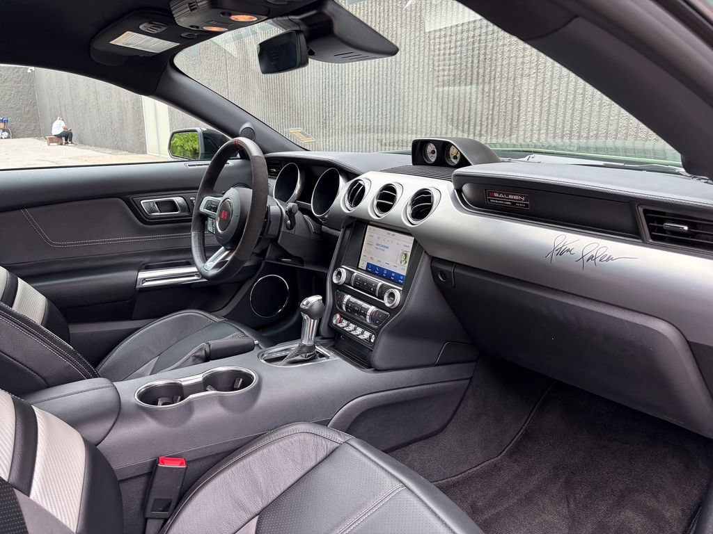Used 2022 Ford Mustang GT Premium w/ Black Accent Package RWD image 27