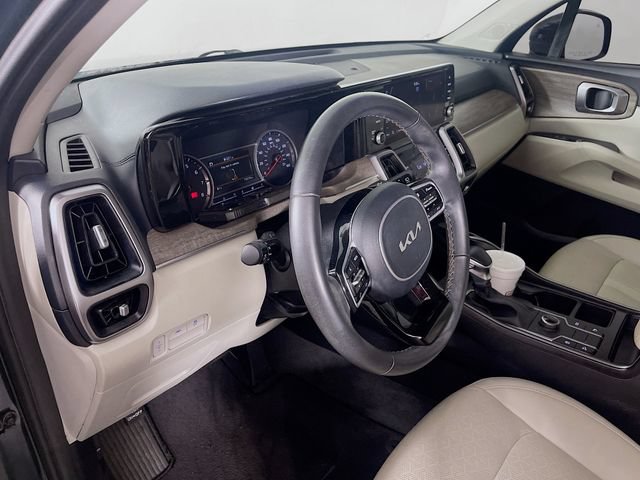 Used 2022 Kia Sorento S w/ Panoramic Sunroof Package AWD/4WD image 10