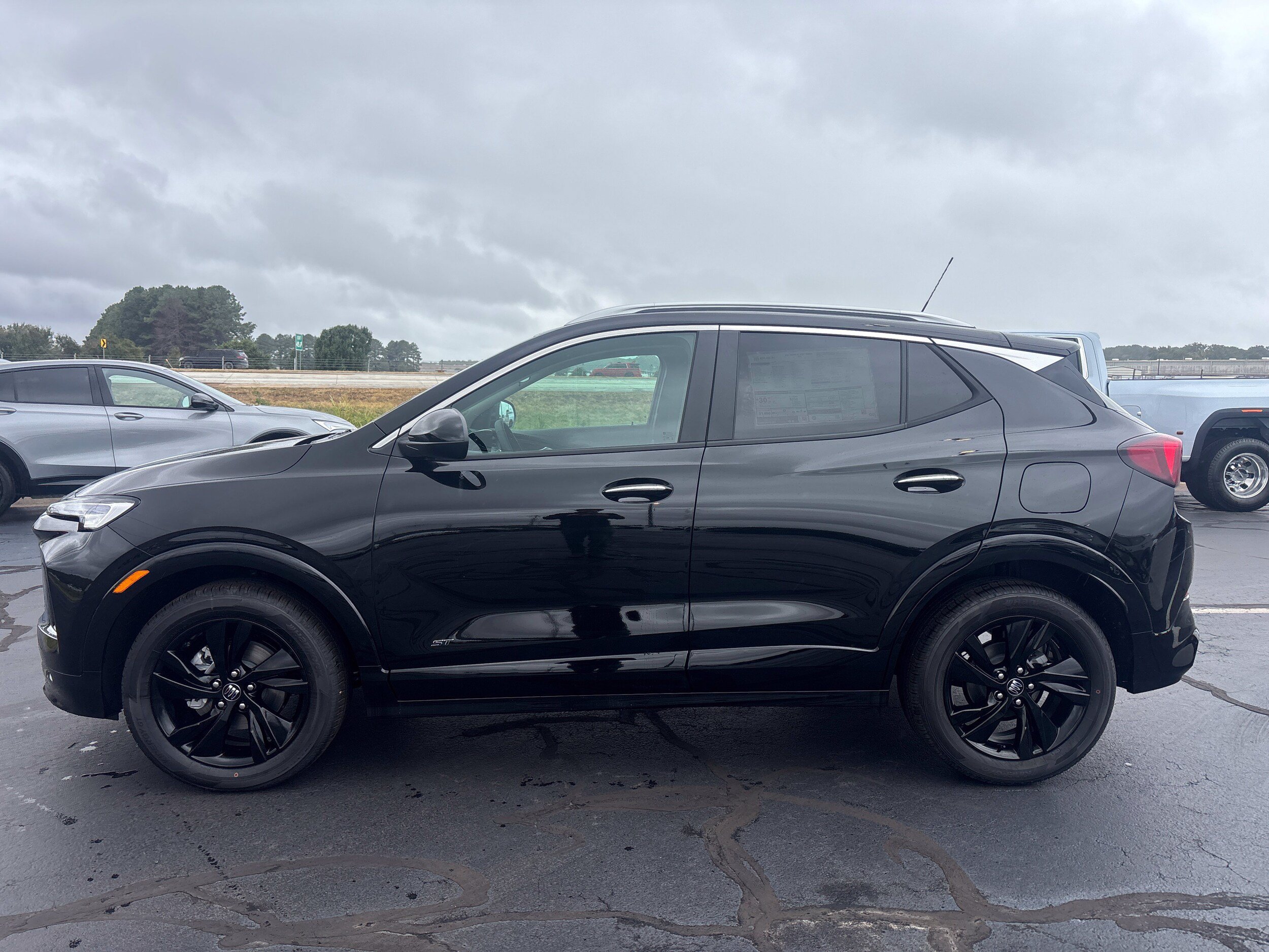 New 2026 Buick Encore GX Sport Touring w/ Comfort Package FWD image 3