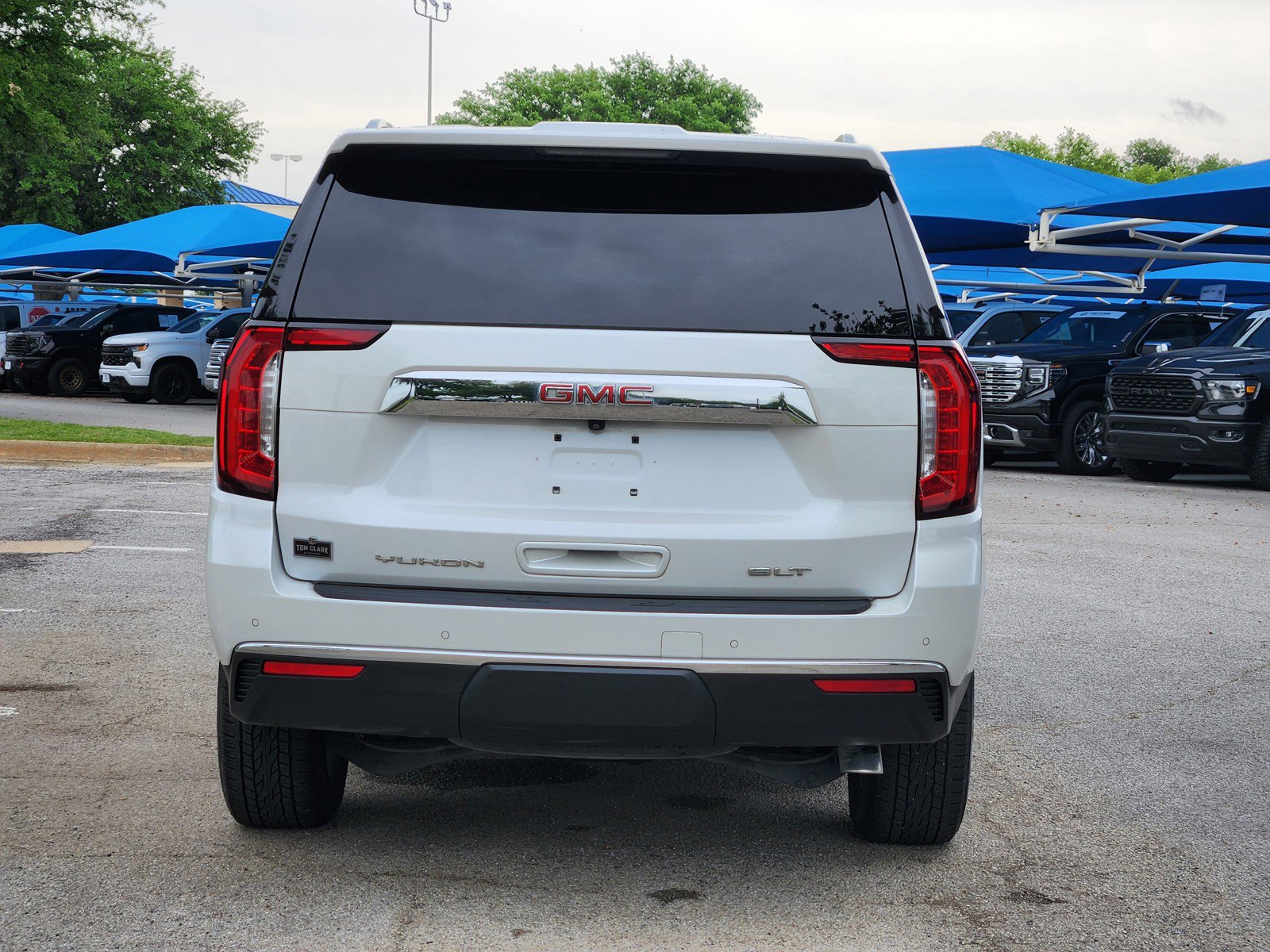 Used 2023 GMC Yukon SLT w/ SLT Premium Package RWD image 34
