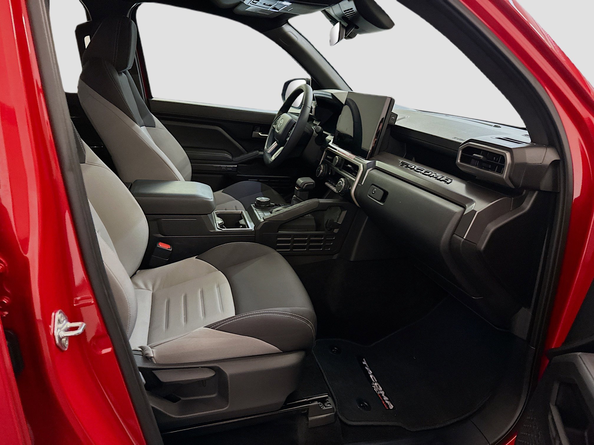 Used 2025 Toyota Tacoma TRD Off-Road AWD/4WD image 32