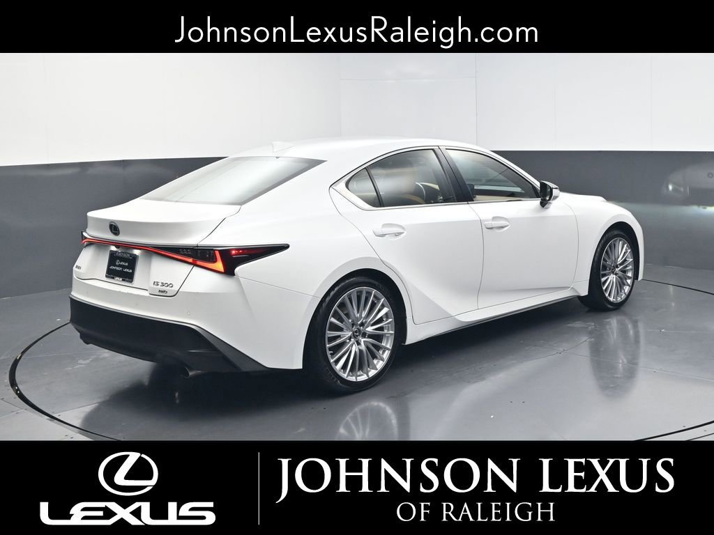 Used 2022 Lexus IS 300 AWD w/ Premium Package image 9