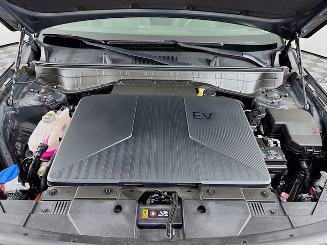 Certified 2025 Hyundai Kona Limited FWD image 49