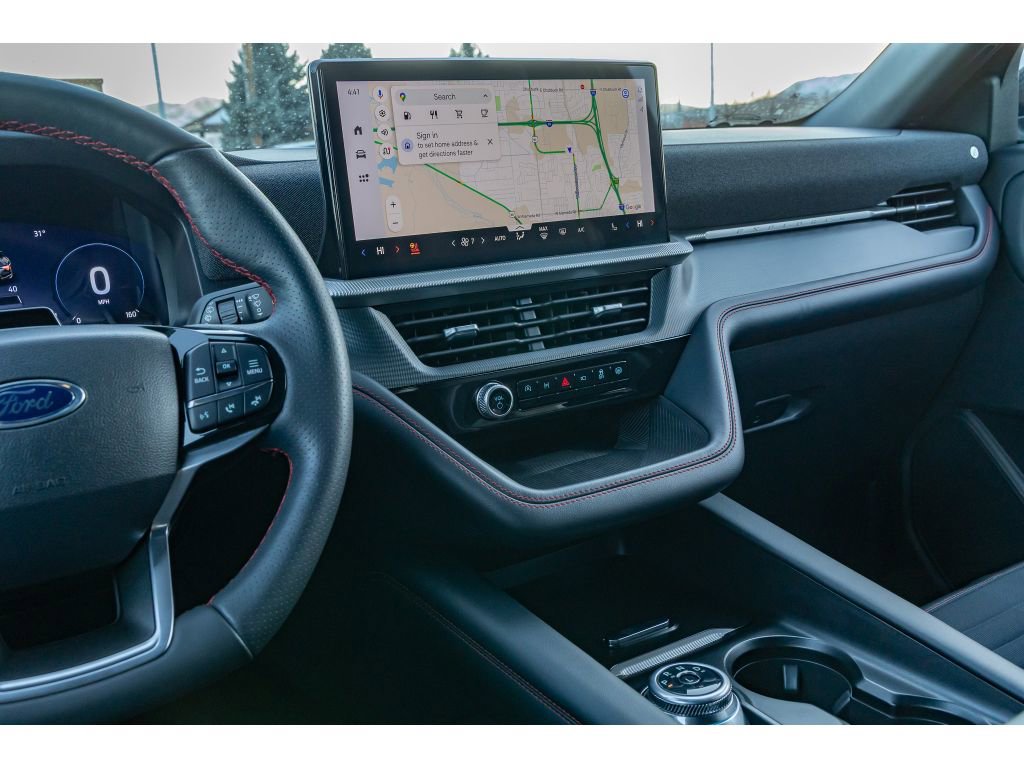 Used 2025 Ford Explorer ST-Line w/ ST-Line Street Pack image 24