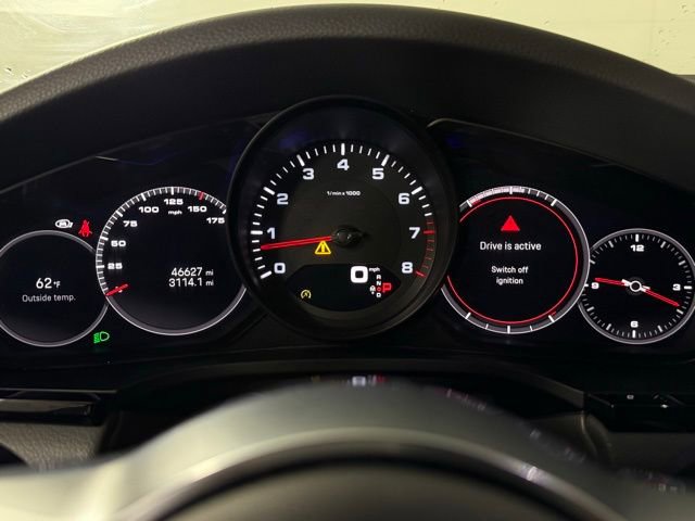 Used 2023 Porsche Cayenne Platinum Edition image 22