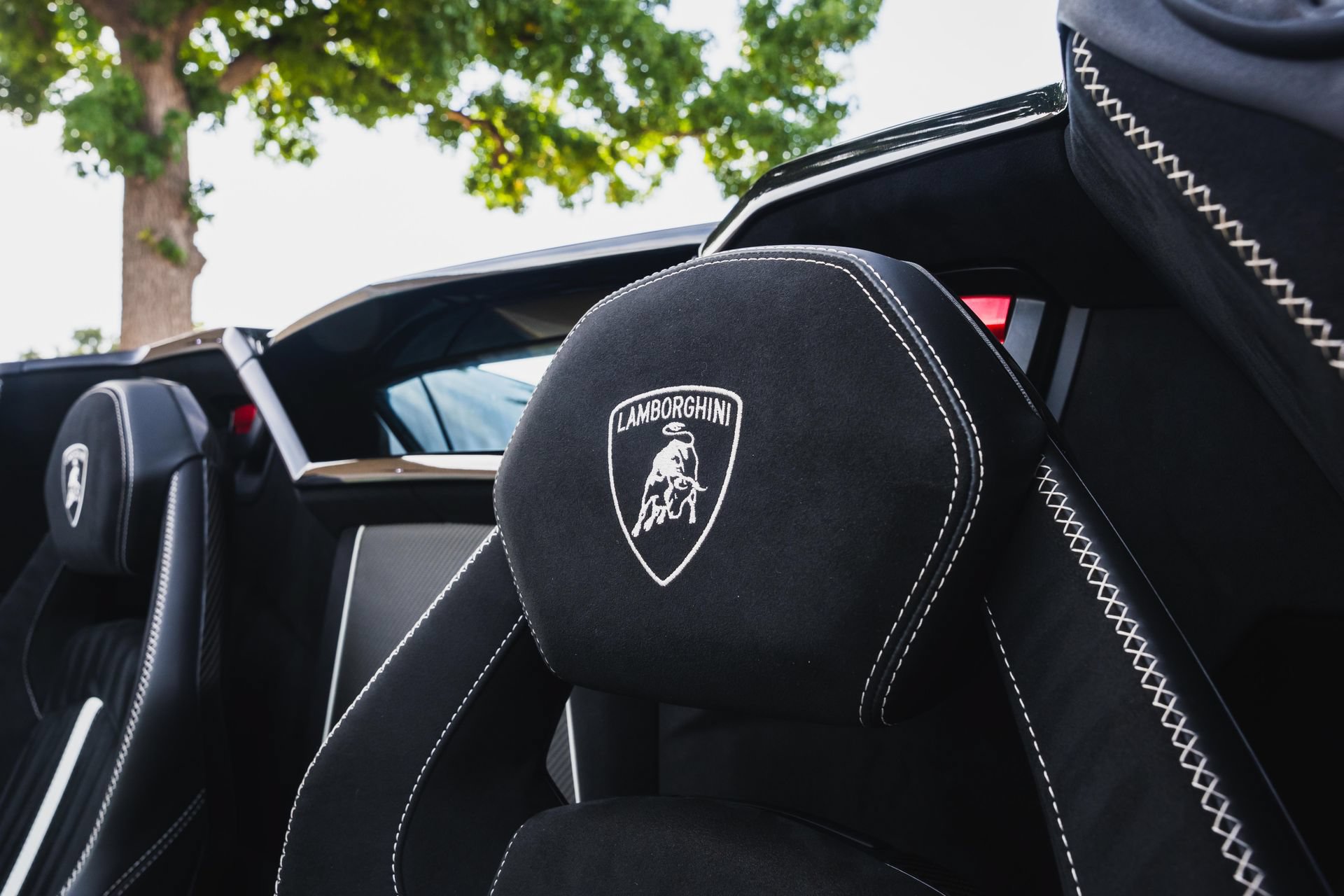 Used 2021 Lamborghini Aventador SVJ AWD/4WD image 53